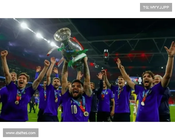 德国在1992年欧洲杯小组赛战胜苏格兰的关键胜利与比赛背后的精彩故事